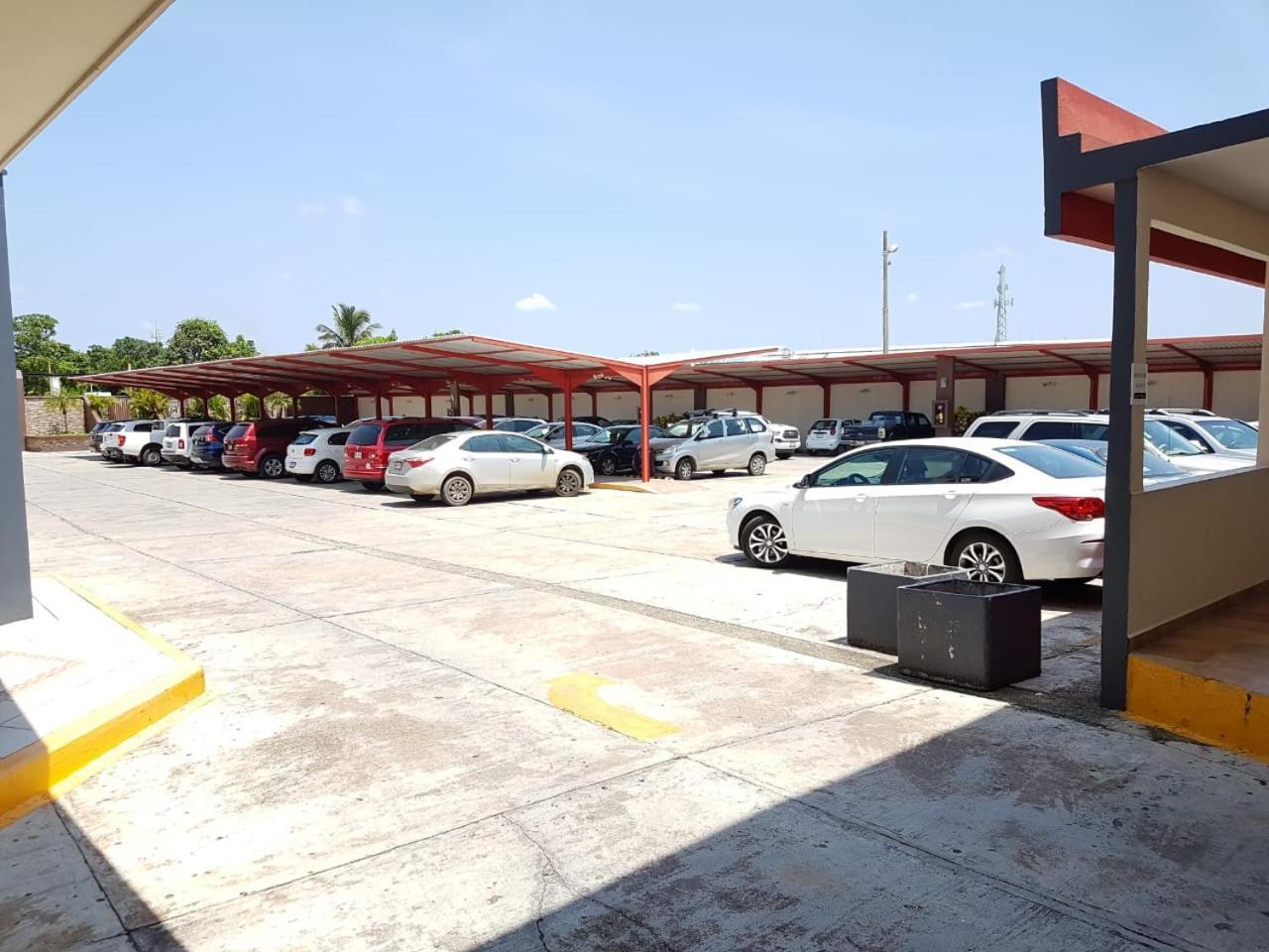Hotel Madrid Minatitlan Ngoại thất bức ảnh